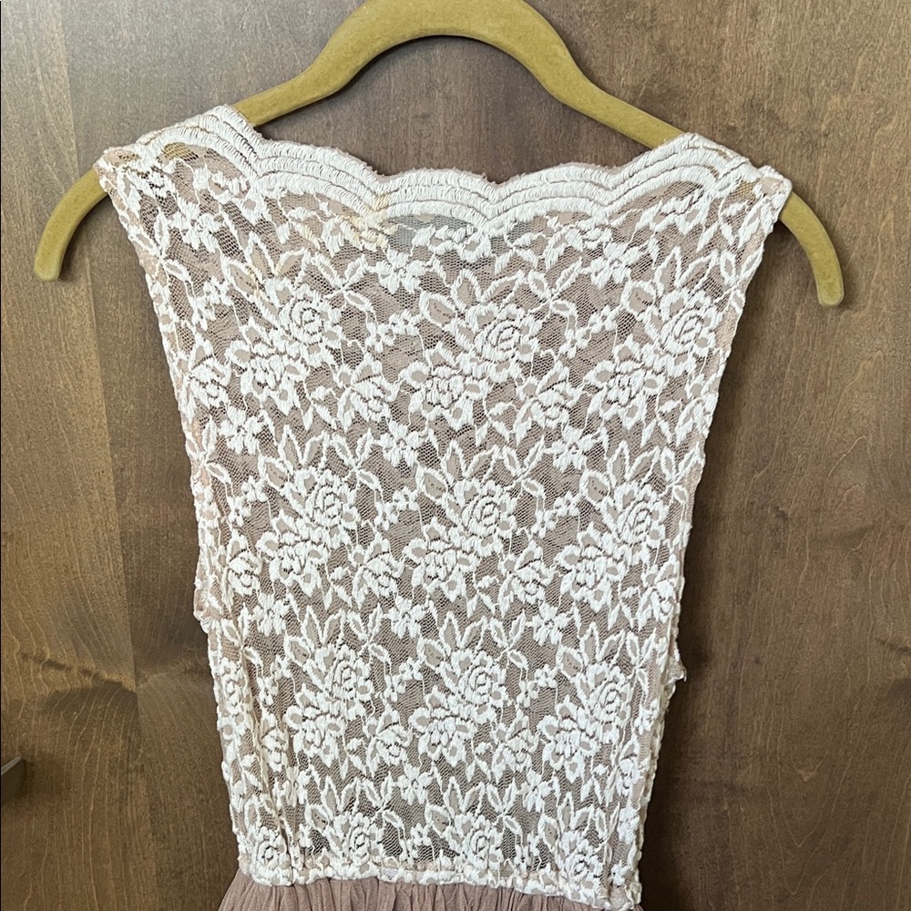 ✨ O2 Collection Lace & Tulle Dress – Size Small ✨ - Picture 4 of 8